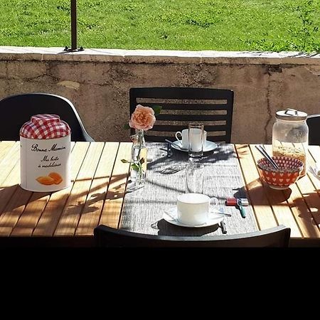Au Chat Perche Mareil-sur-Mauldre Bagian luar foto